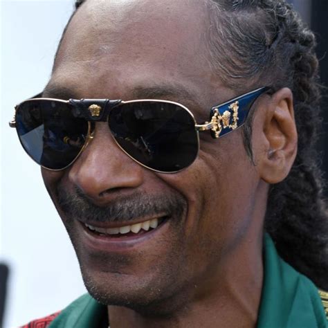 snoop dogg versace glasses|Why Does Snoop Dogg Always Wear Sunglasses.